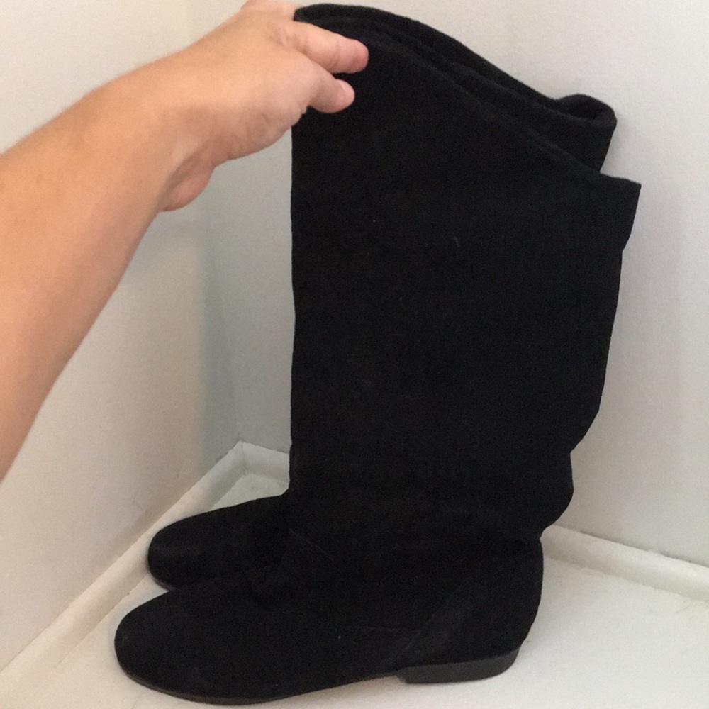 Suede boots